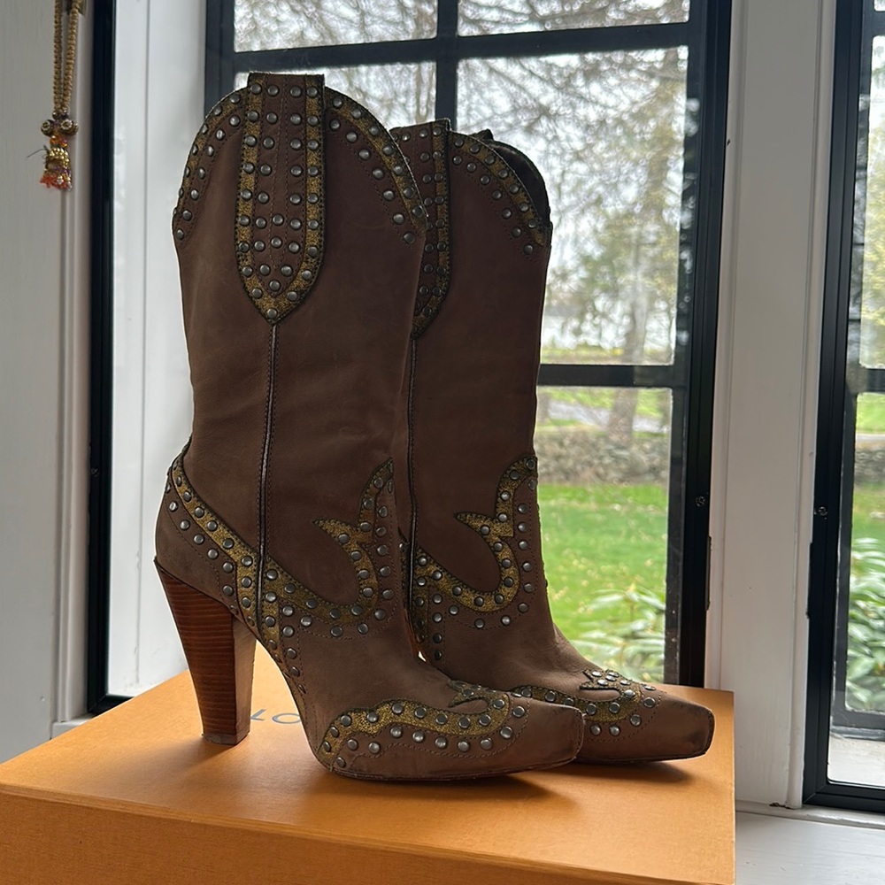 Womens boots